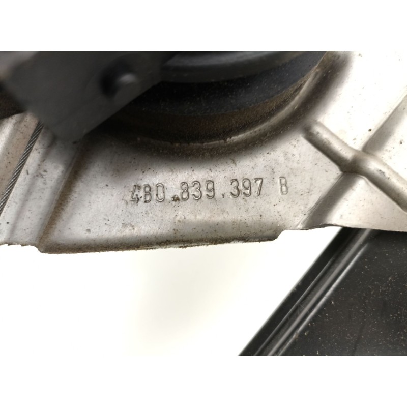 Recambio de elevalunas trasero izquierdo para audi a6 2.5 td referencia OEM IAM 4B0839397B  