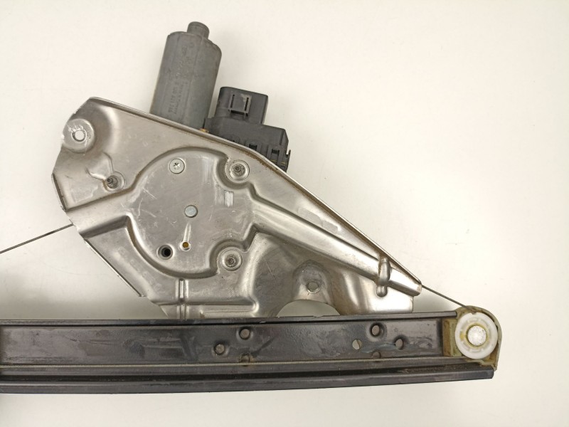 Recambio de elevalunas trasero derecho para audi a6 2.5 td referencia OEM IAM 4B0839398B  