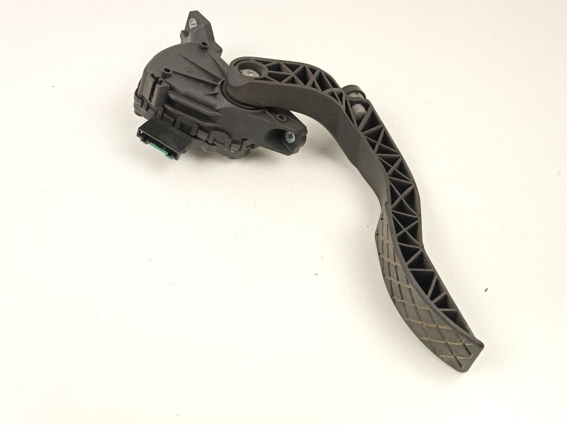 Recambio de potenciometro aceleracion para audi a4 b7 (8ec) 2.0 tfsi referencia OEM IAM 8E1723523G 6PV00837506 