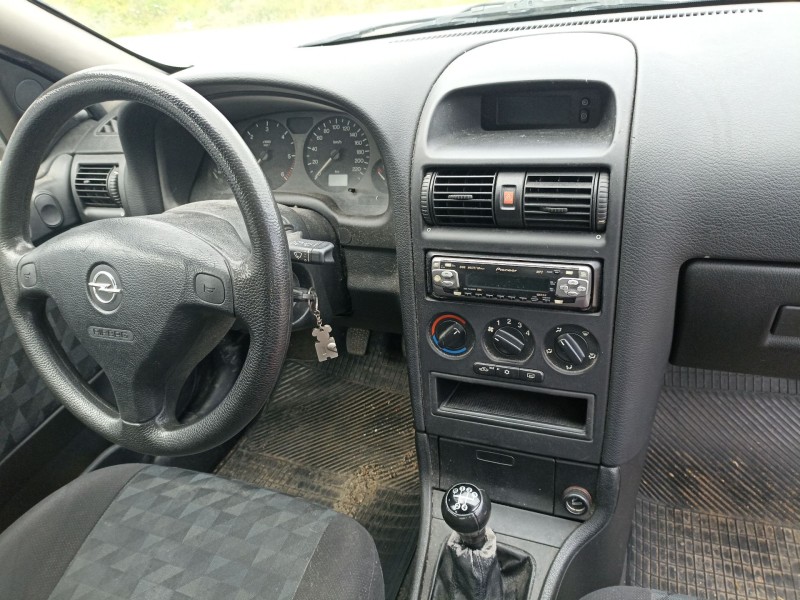 opel astra g hatchback (t98) del año 2000