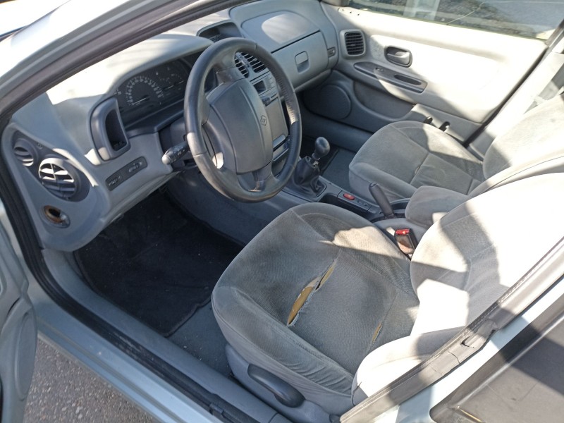 renault laguna i (b56_, 556_) del año 2000