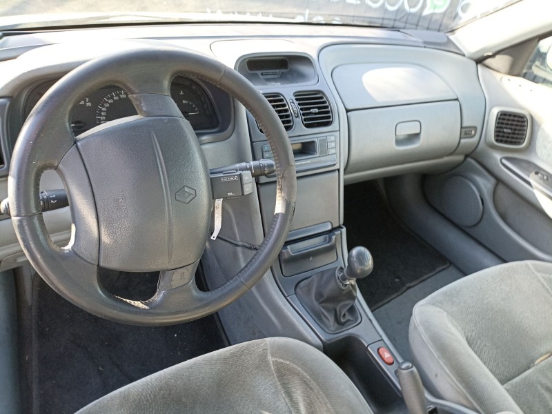 renault laguna i (b56_, 556_) del año 2000