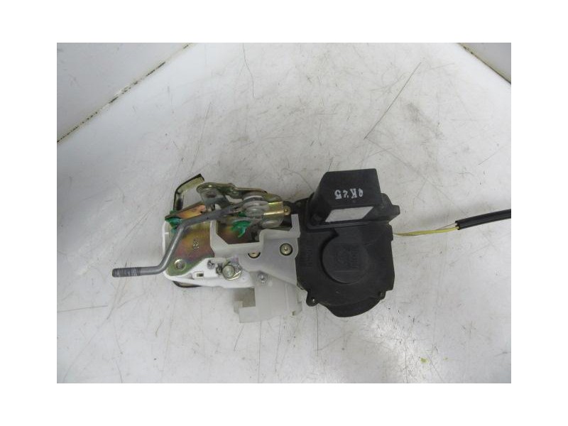 Recambio de cerradura pta. tras. dch. : mg zs : 1.8 g -18k4f (116,96cv) 4p [2005] para mg zs 1.8 g -18k4f referencia OEM IAM   