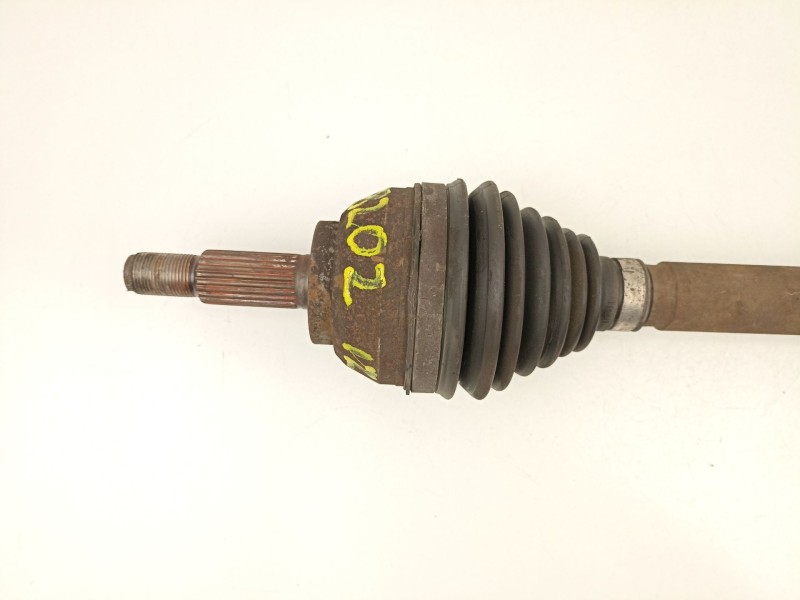 Recambio de transmision delantera izquierda para renault laguna i (b56_, 556_) 2.2 dt (b569) referencia OEM IAM 8200031131  