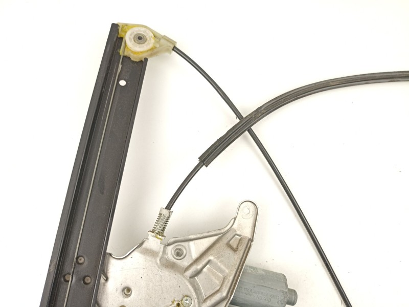 Recambio de elevalunas delantero izquierdo para audi a6 2.5 tdi referencia OEM IAM 4B0837397  