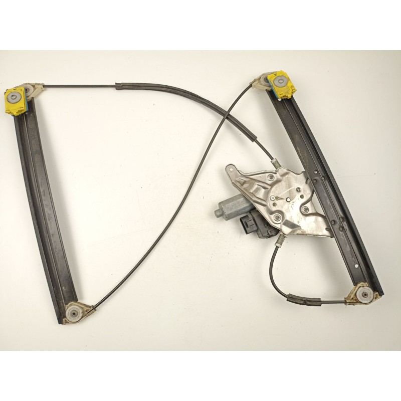 Recambio de elevalunas delantero derecho para audi a6 2.5 td referencia OEM IAM 4B0837398C  