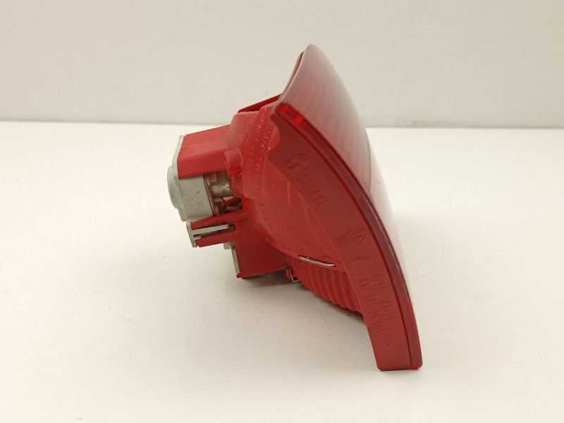 Recambio de piloto porton izquierdo para audi a3 1.9 tdi ranchera(105 cv) referencia OEM IAM 8P494509312S  