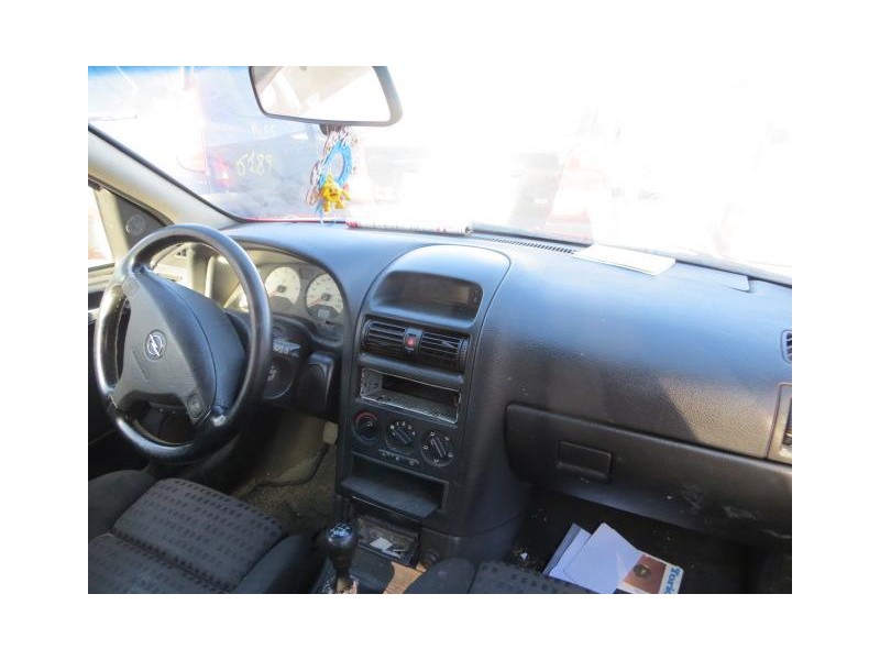 opel astra del año 1999