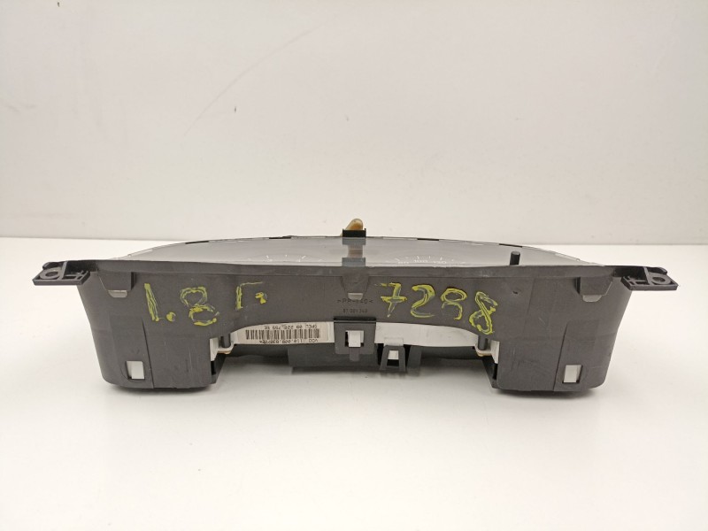 Recambio de cuadro instrumentos para opel astra 1.8 g referencia OEM IAM 9228755 110008830024 09228755EE