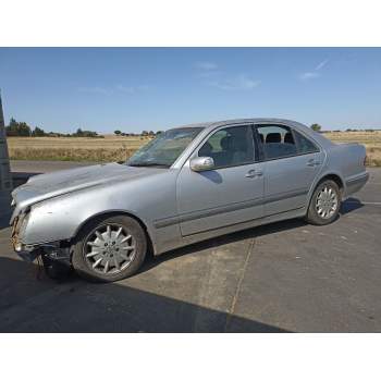 MERCEDES-BENZ CLASE E (W210)