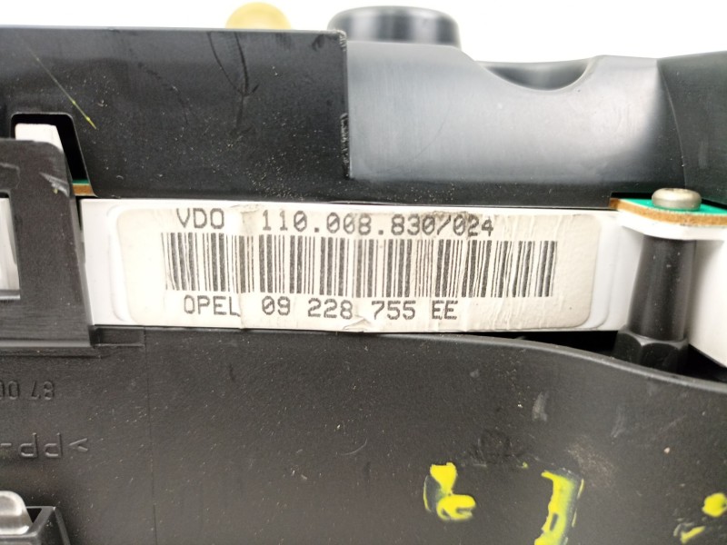 Recambio de cuadro instrumentos para opel astra 1.8 g referencia OEM IAM 9228755 110008830024 09228755EE