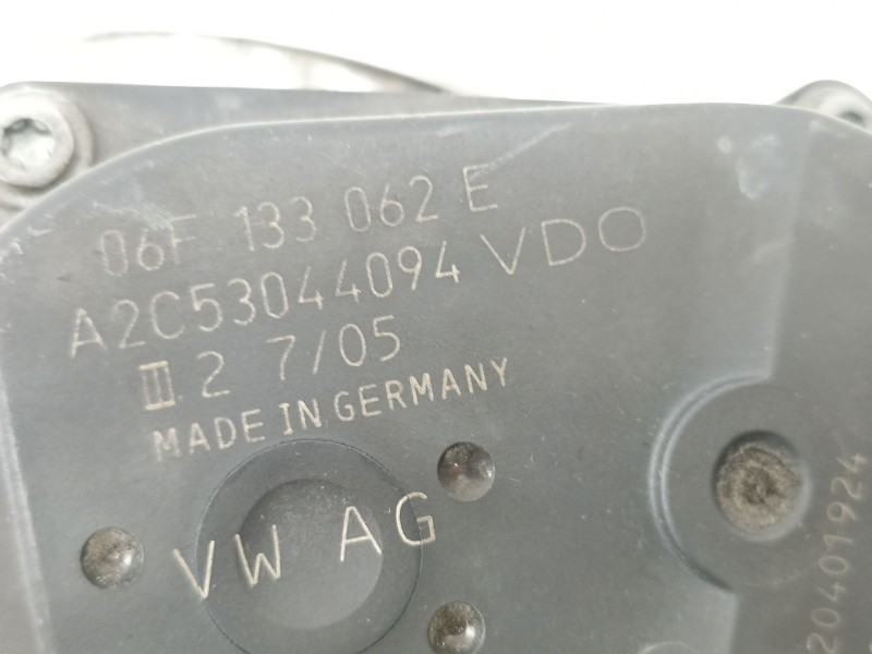 Recambio de caja mariposa para audi a4 b7 (8ec) 2.0 tfsi referencia OEM IAM 06F133062E A2C53044094 