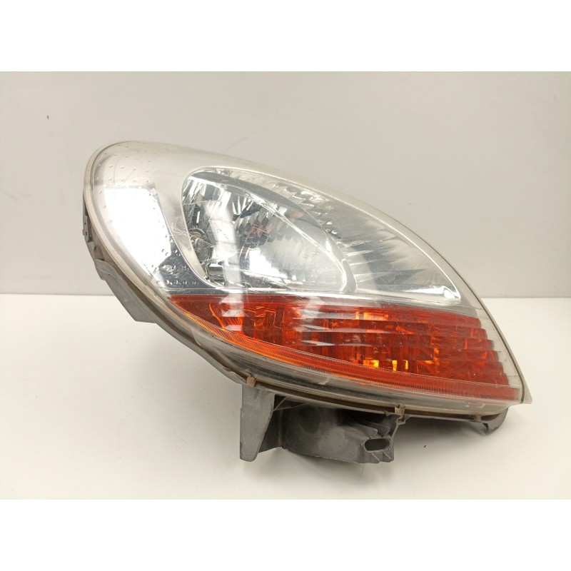 Recambio de faro derecho para renault kangoo 1.5 dci referencia OEM IAM 8200150617  
