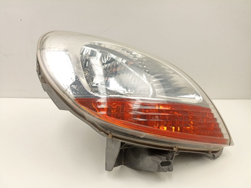 Recambio de faro derecho para renault kangoo 1.5 dci referencia OEM IAM 8200150617  