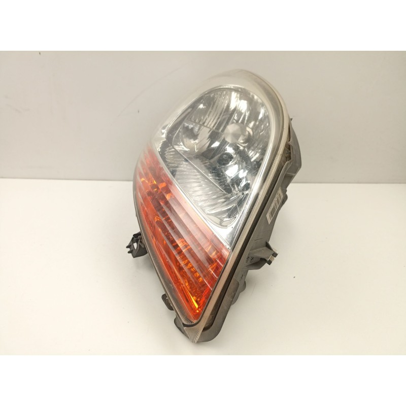 Recambio de faro derecho para renault kangoo 1.5 dci referencia OEM IAM 8200150617  