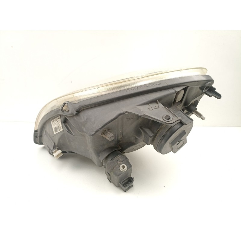 Recambio de faro derecho para renault kangoo 1.5 dci referencia OEM IAM 8200150617  