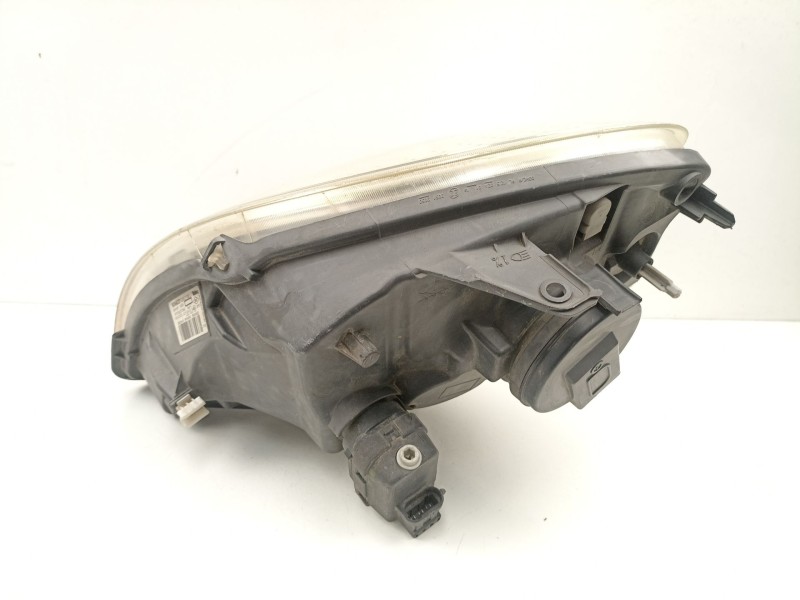 Recambio de faro derecho para renault kangoo 1.5 dci referencia OEM IAM 8200150617  