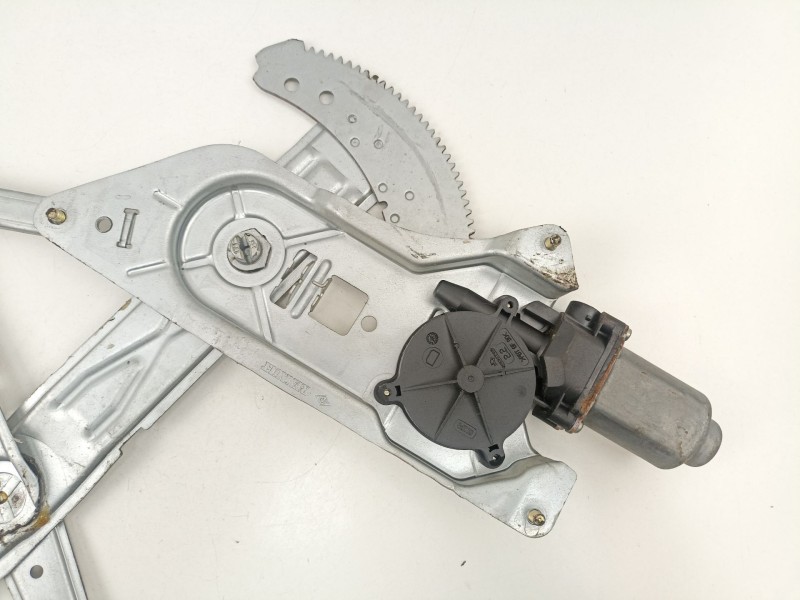 Recambio de elevalunas delantero derecho para renault kangoo 1.5 dci referencia OEM IAM 8200188551  