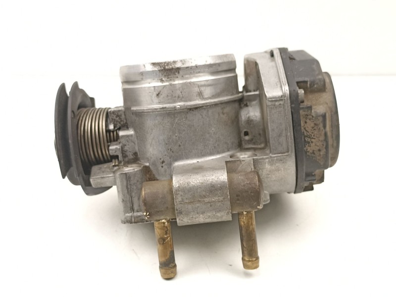 Recambio de caja mariposa para volkswagen golf 1.6 g -aek/aft referencia OEM IAM 037133064D 408237111008 