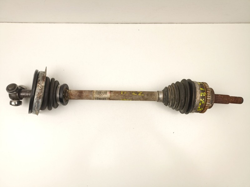 Recambio de transmision delantera izquierda para renault clio 1.1 g referencia OEM IAM 8200236109  