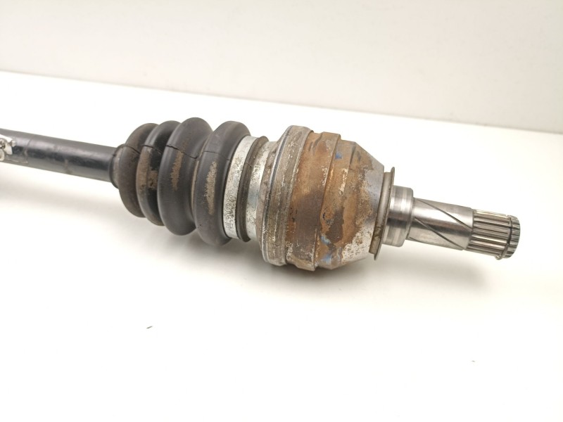 Recambio de transmision delantera izquierda para opel astra h (a04) 1.4 (l48) referencia OEM IAM 13136379  