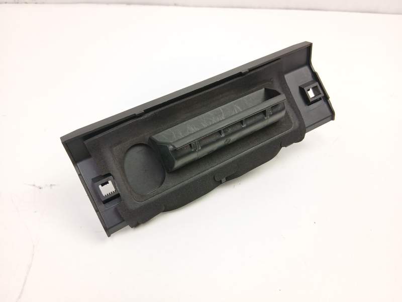 Recambio de manilla maletero para peugeot 206 hatchback (2a/c) 1.4 i referencia OEM IAM 8726Q0  