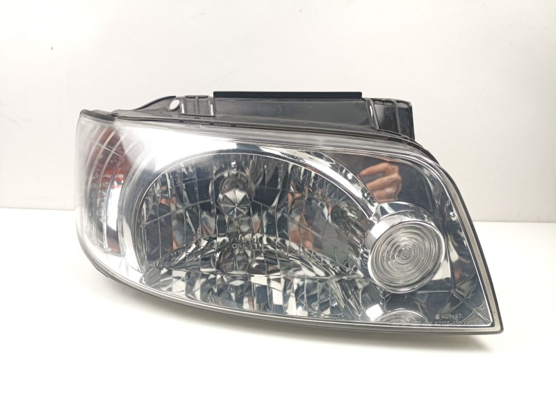Recambio de faro derecho para hyundai matrix (fc) 1.6 referencia OEM IAM 9210417030  