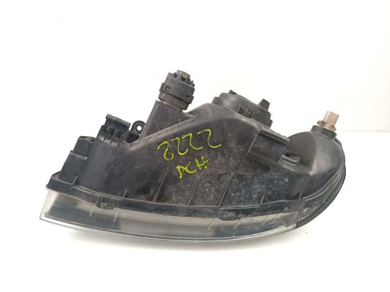 Recambio de faro derecho para hyundai matrix (fc) 1.6 referencia OEM IAM 9210417030  