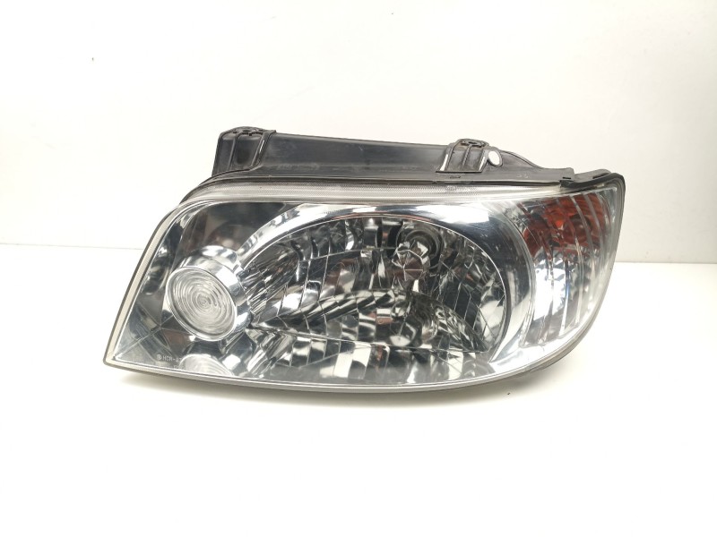 Recambio de faro izquierdo para hyundai matrix (fc) 1.6 referencia OEM IAM 9210317030  