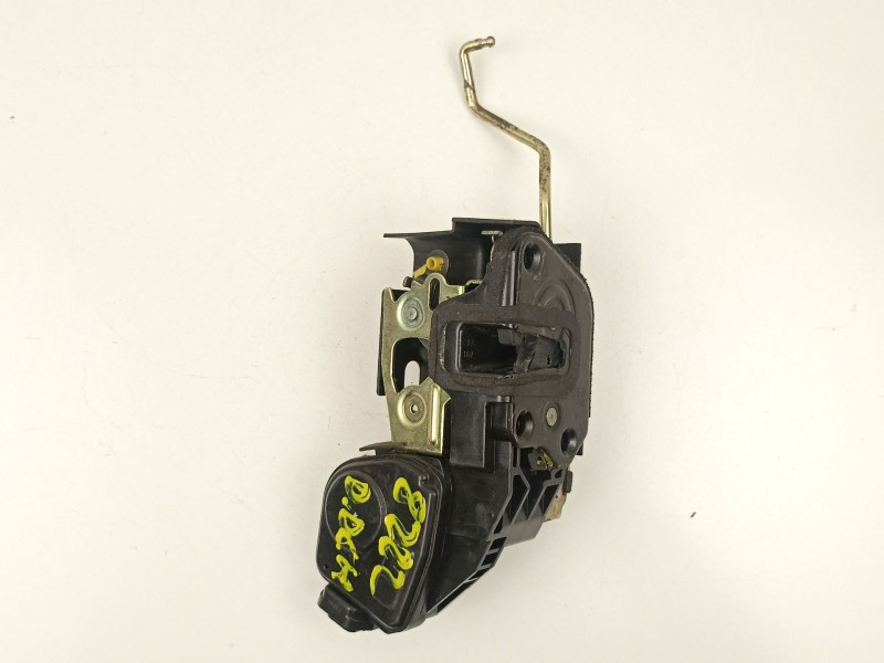 Recambio de cerradura puerta delantera derecha para hyundai matrix (fc) 1.6 referencia OEM IAM 8132017120  