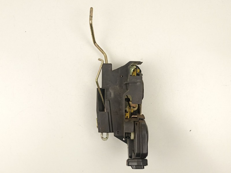 Recambio de cerradura puerta delantera derecha para hyundai matrix (fc) 1.6 referencia OEM IAM 8132017120  