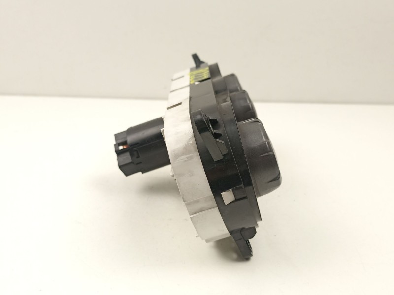 Recambio de mandos calefaccion aire para hyundai matrix (fc) 1.6 referencia OEM IAM 9725017100  