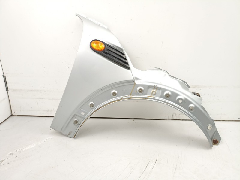 Recambio de aleta delantera derecha para mini cooper 1.6 hdi w16d16(9hz) referencia OEM IAM 41352754726  
