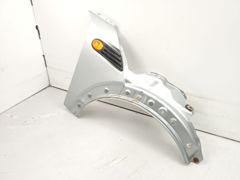 Recambio de aleta delantera derecha para mini cooper 1.6 hdi w16d16(9hz) referencia OEM IAM 41352754726  