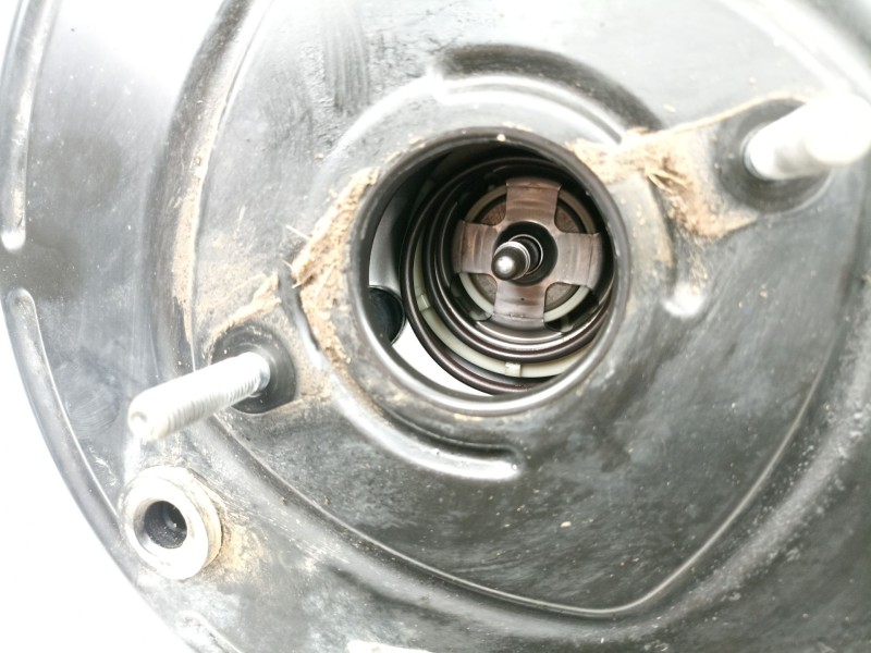 Recambio de servofreno para peugeot partner 1.6 hdi referencia OEM IAM 9681268480  