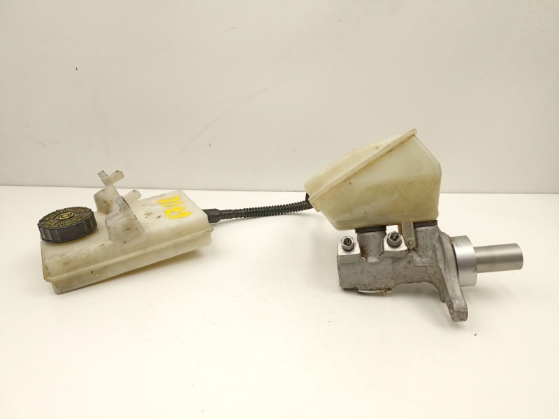 Recambio de bomba de freno para peugeot partner 1.6 hdi referencia OEM IAM 4601V8  