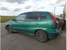 nissan almera tino (v10) del año 2000 2