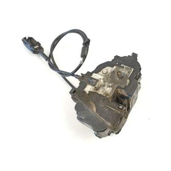 CERRADURA PUERTA TRASERA IZQUIERDA 825030574R 