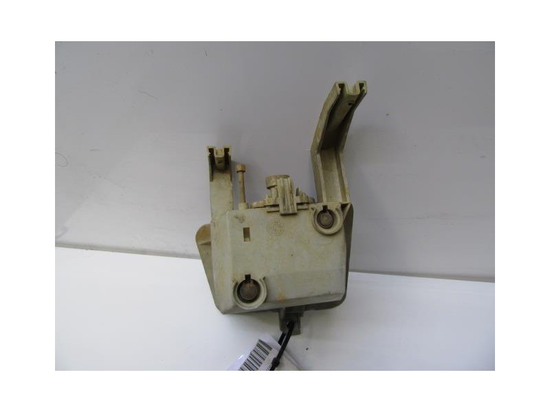 Recambio de antiniebla izdo : opel vectra : 2.0 g -x20xev (136cv) 4p [1996] para opel vectra 2.0 g -x20xev referencia OEM IAM BL