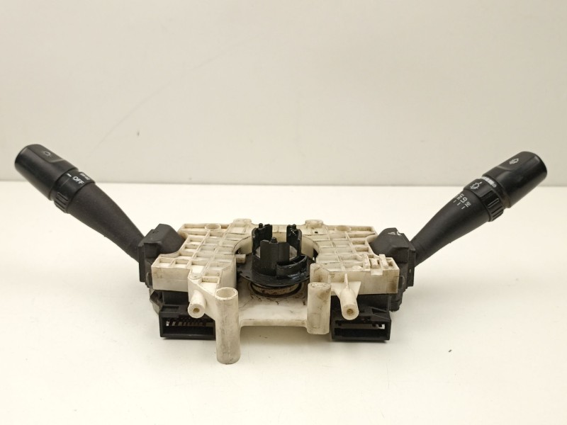 Recambio de mando luces y limpias para hyundai accent 1.3 g referencia OEM IAM 9340125110  