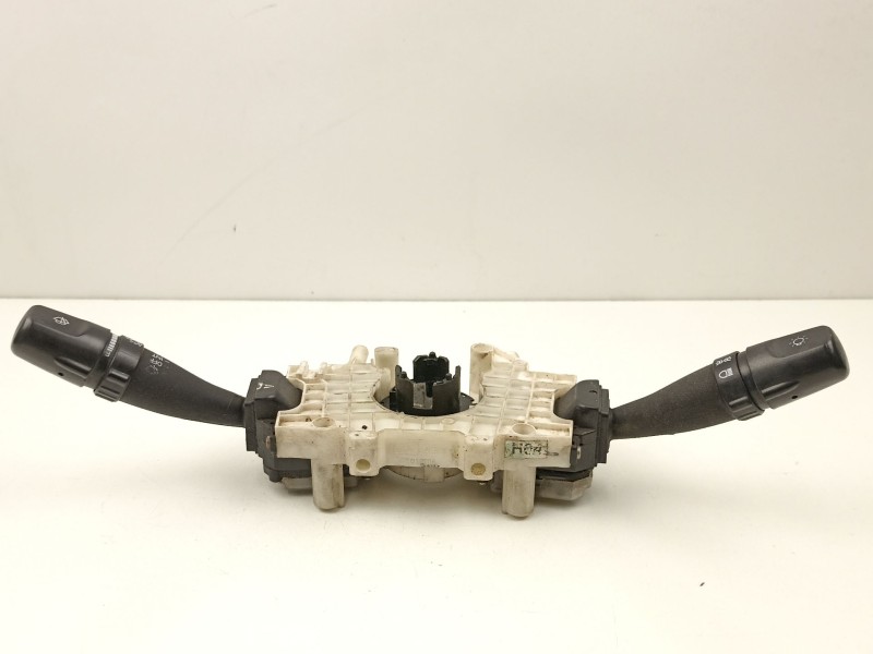 Recambio de mando luces y limpias para hyundai accent 1.3 g referencia OEM IAM 9340125110  