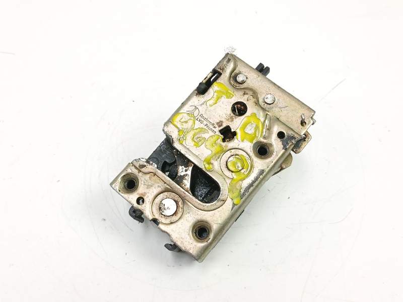 Recambio de cerradura puerta trasera derecha para peugeot 205 1.8 referencia OEM IAM 913836  
