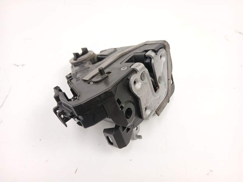 Recambio de cerradura puerta trasera derecha para renault captur ii (hf_) blue dci 115 (hfad) referencia OEM IAM 825021122R  