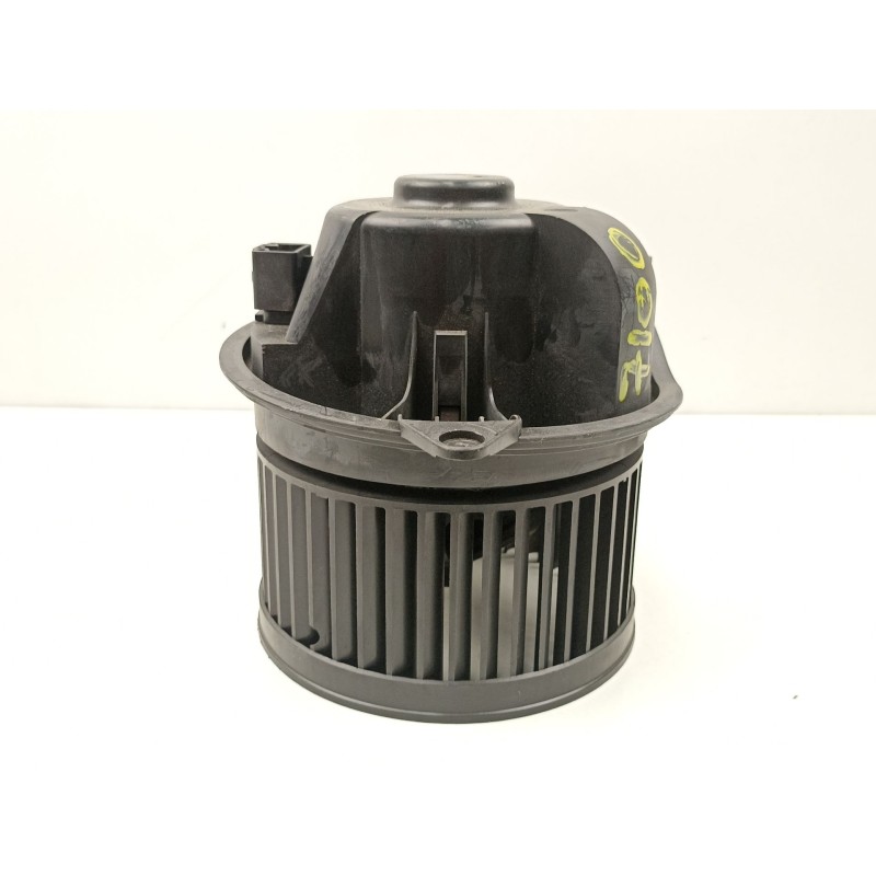 Recambio de motor calefaccion para ford focus 1.6 g referencia OEM IAM 3S7H18456AB  
