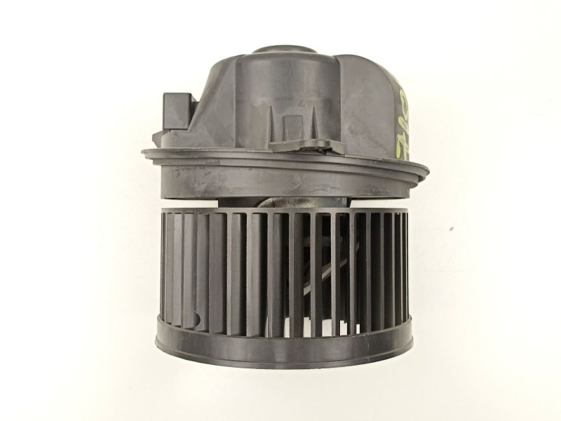 Recambio de motor calefaccion para ford focus 1.6 g referencia OEM IAM 3S7H18456AB  