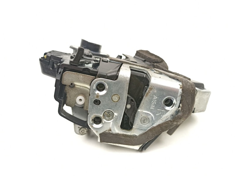 Recambio de cerradura puerta trasera derecha para lexus is ii (_e2_) 220d (ale20) referencia OEM IAM 6905053040  