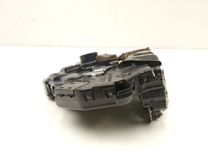 Recambio de cerradura puerta delantera derecha para lexus is ii (_e2_) 220d (ale20) referencia OEM IAM 6903053090  