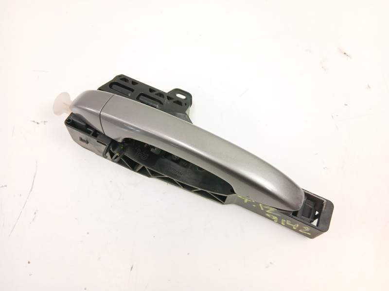 Recambio de manilla trasera izquierda para renault captur ii (hf_) blue dci 115 (hfad) referencia OEM IAM 806079360R  