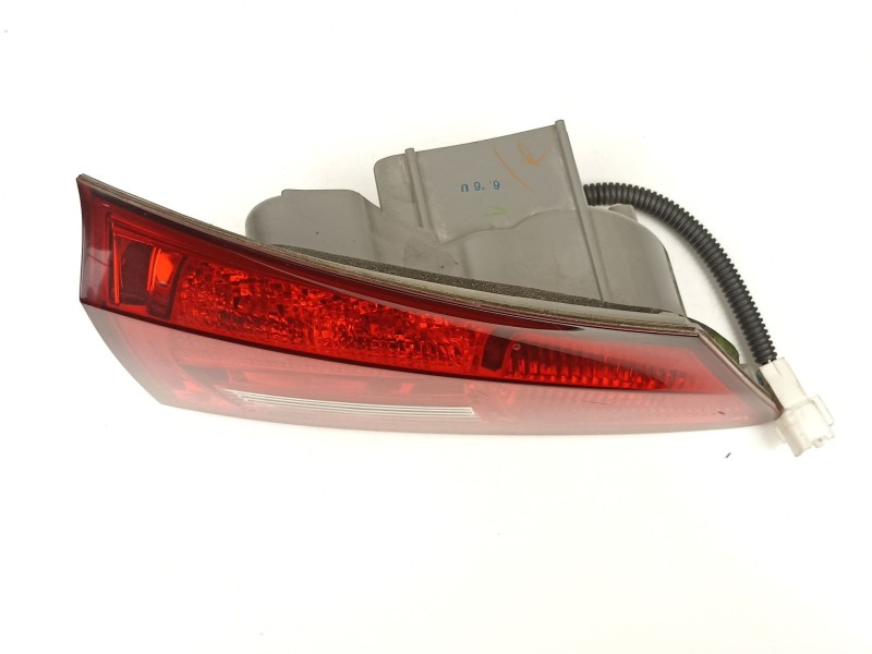 Recambio de piloto porton izquierdo para lexus is ii (_e2_) 220d (ale20) referencia OEM IAM 8159153070  