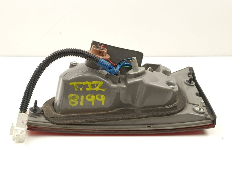 Recambio de piloto porton izquierdo para lexus is ii (_e2_) 220d (ale20) referencia OEM IAM 8159153070  